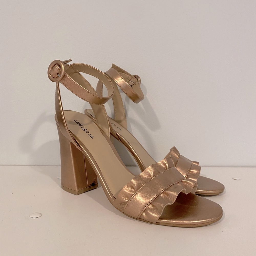 Indigo rd. Gold High Heels Size 8